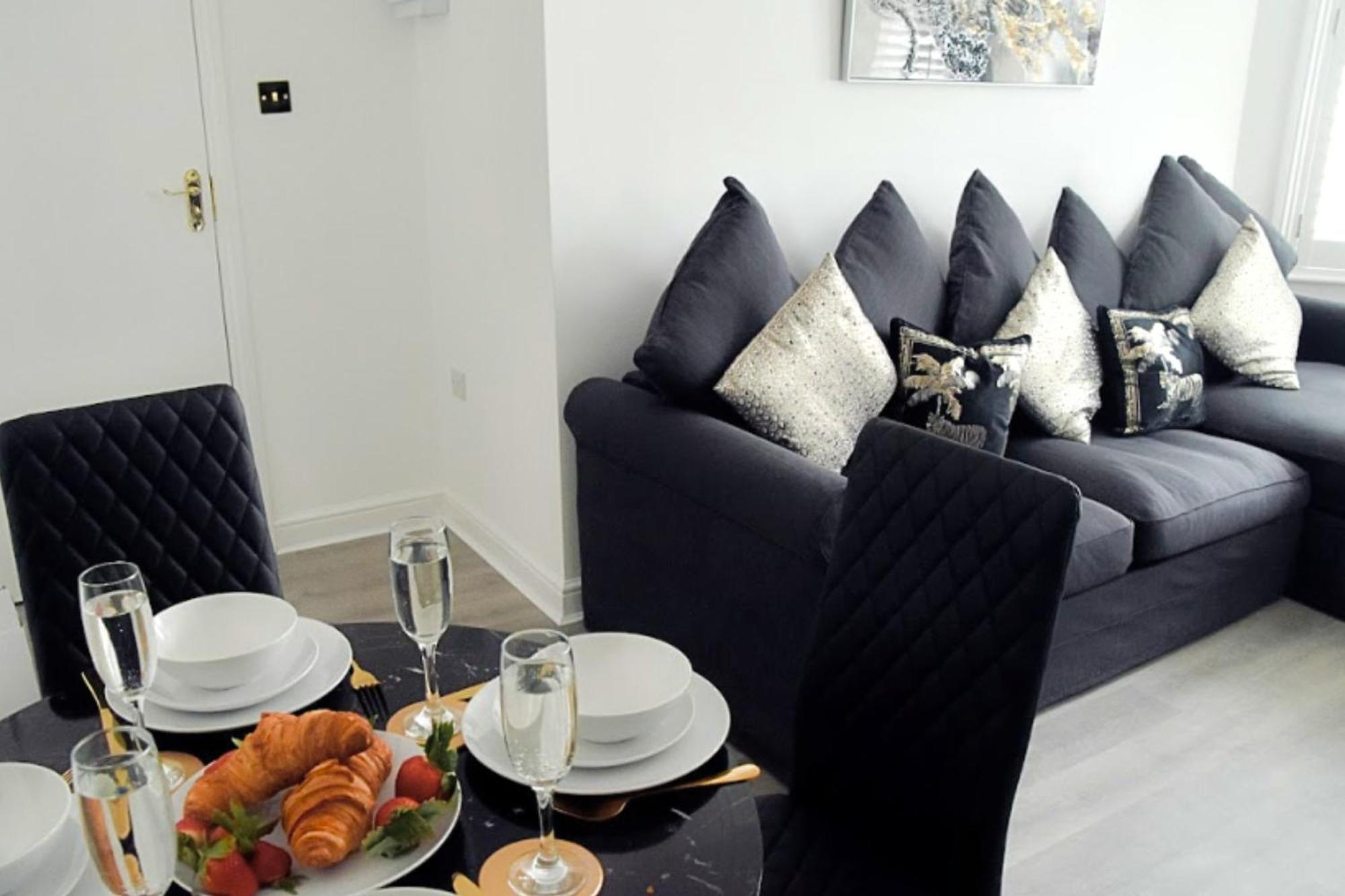 Modern Town Centre Flat - Free Shared Parking, King Size Bed, 5 Minutes Walk To Beach Bournemouth Ngoại thất bức ảnh